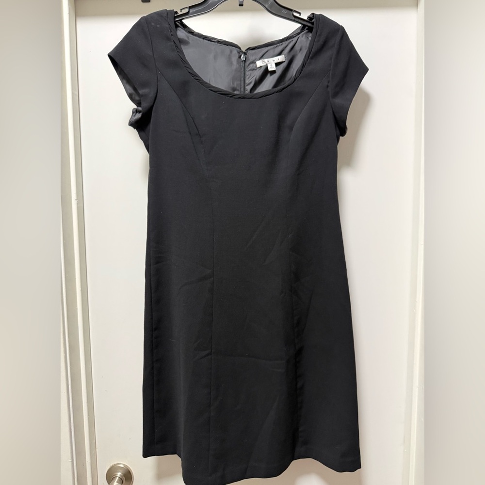 $118 MSRP Cabi Carol Anderson Licorice Black Perfectly Chic Dress - size 6